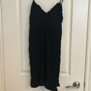 Fitted textured black dress